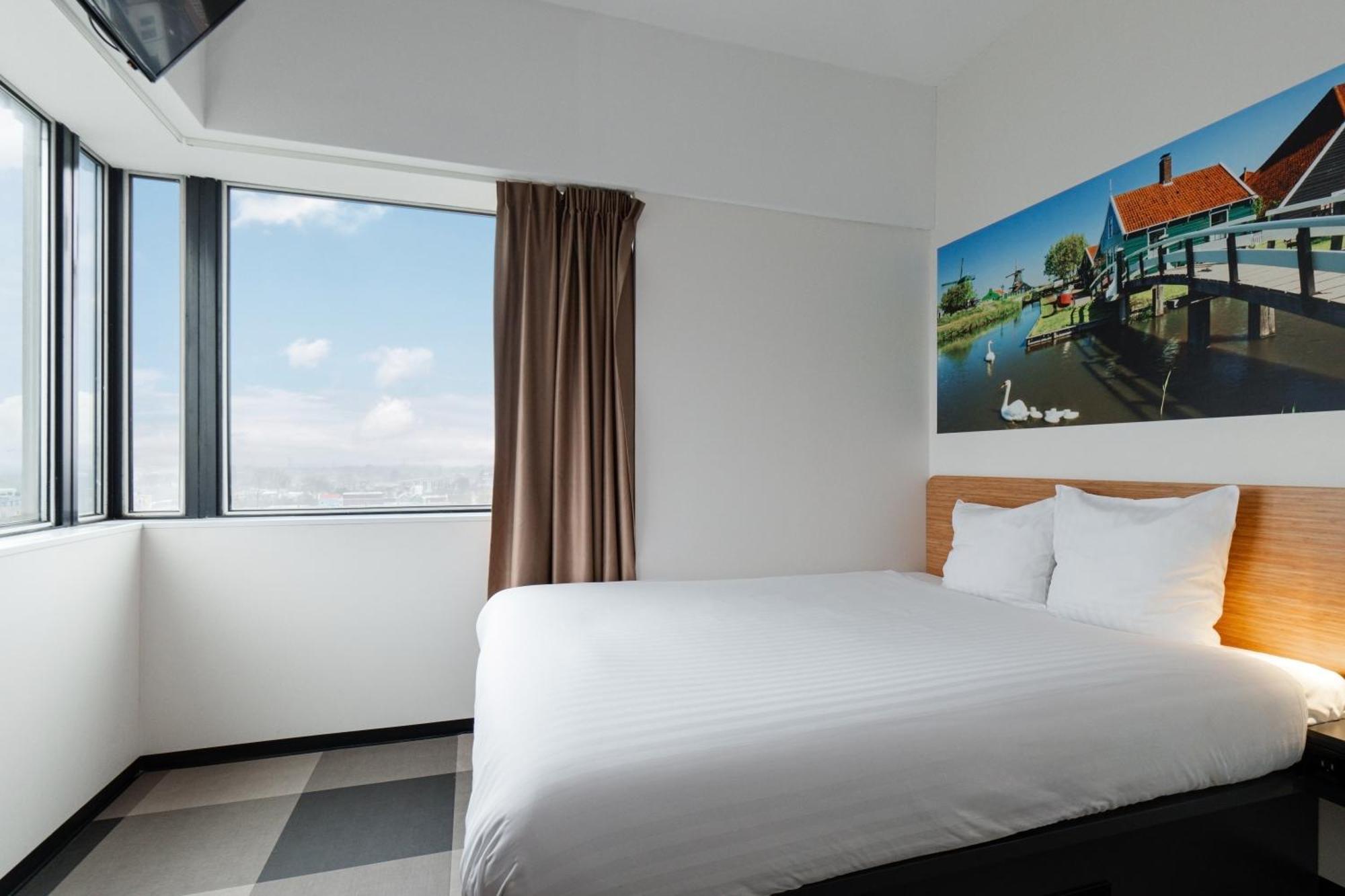 Hotel Easyhotel Amsterdam