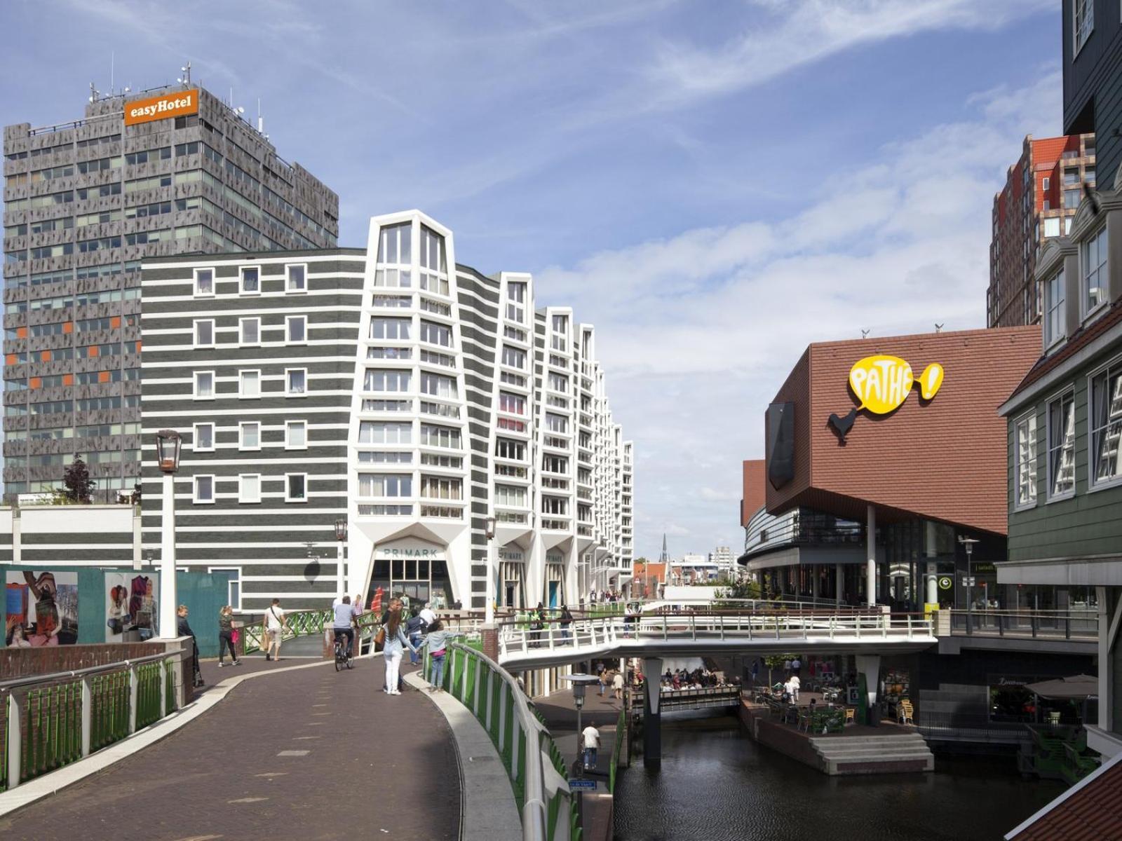 Easyhotel Amsterdam Hotel 2*